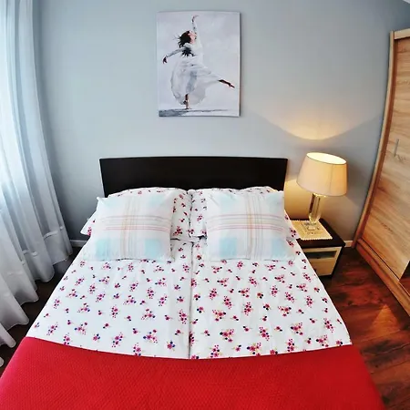 아파트 Jarzebina 코워브제크